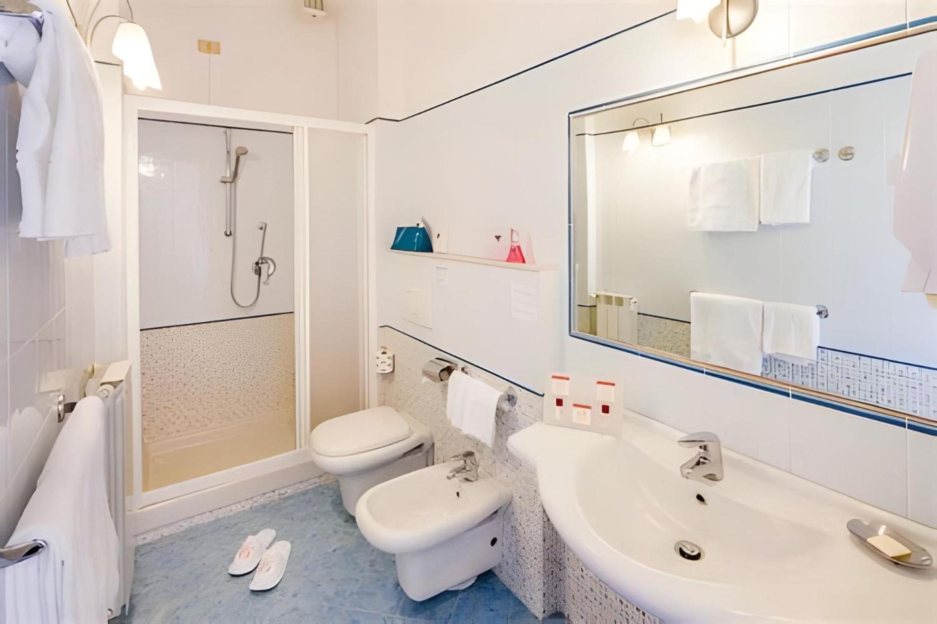 Hotel Eden Park Диано Марина Екстериор снимка